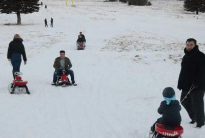 Sezon açılmadan Uludağ’da kayak keyfi