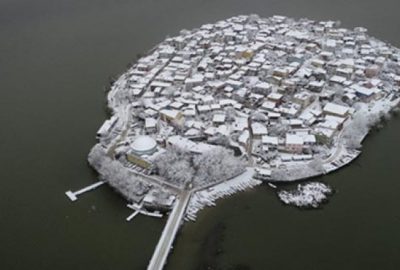 ‘Küçük Venedik’ beyaz örtüsüyle ayrı güzel