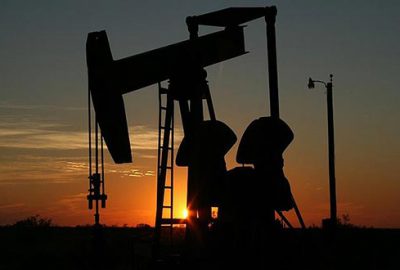 Petrolde fiyat tahminini düşürdü