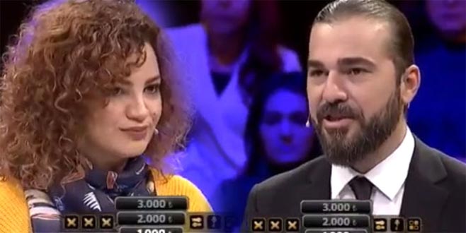 30 Ağustos Zafer Bayramı’nı bilemedi! Sosyal medyanın diline düştü