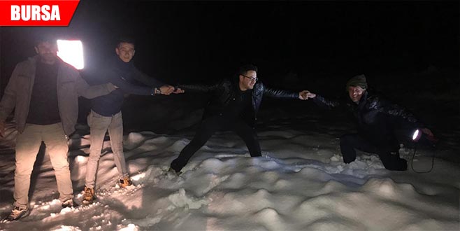 Mahsur kalan öğretmeni köylüler kurtardı