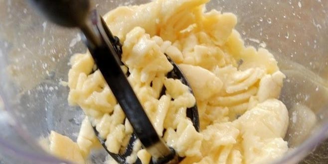 Öksürüğün doğal reçetesi! Hızlı tedavi için bu üç malzemeyi karıştırın