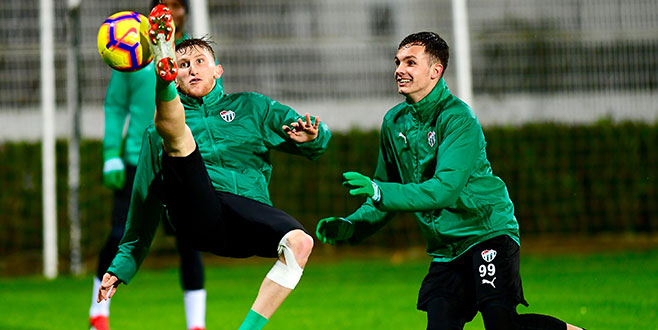 Neşe kaynağı Burak Kapacak