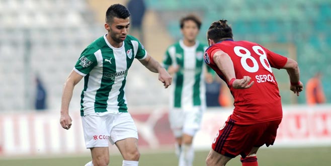 Bursaspor Emre Taşdemir ile yollarını ayırdı Bursaspor Emre Taşdemir ile yollarını ayırdı