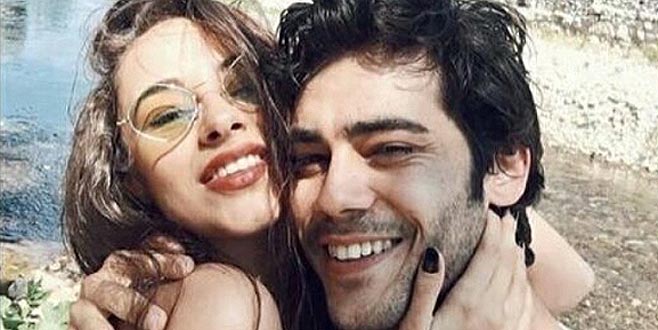 Ayrı kaldığı sevgilisine böyle seslendi Ayrı kaldığı sevgilisine böyle seslendi