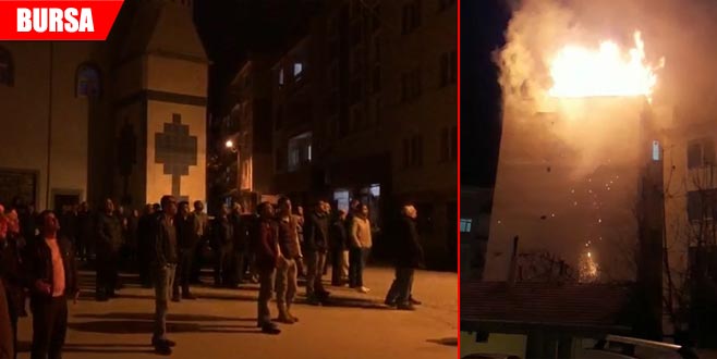 Korkutan yangın! Gece yarısı sokağa döküldüler…
