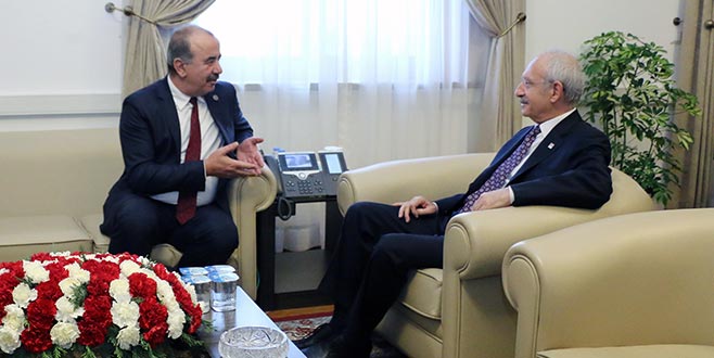 Türkyılmaz’dan Kılıçdaroğlu’na teşekkür ziyareti Türkyılmaz’dan Kılıçdaroğlu’na teşekkür ziyareti