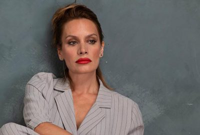 Güzel oyuncu roman yazdı