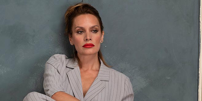 Güzel oyuncu roman yazdı