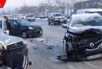 Kaza üstüne kaza! Yaralılar var