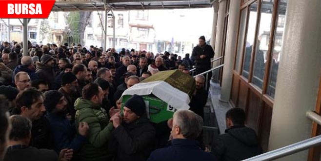 Çatıdan düşerek ölen usta toprağa verildi Çatıdan düşerek ölen usta toprağa verildi