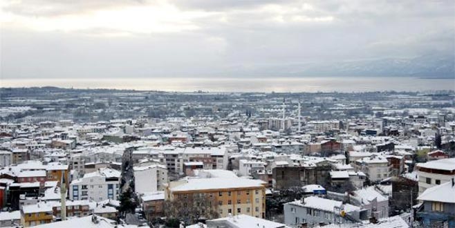 Orhangazi’de kar yağışı sonrası güzel manzaralar Orhangazi’de kar yağışı sonrası güzel manzaralar