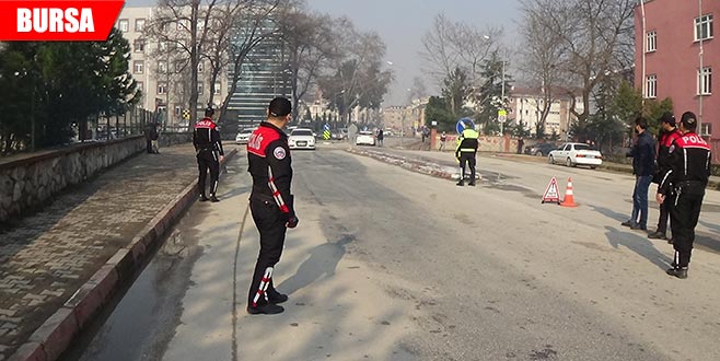Okullar bölgesinde polis kuş uçurtmadı Okullar bölgesinde polis kuş uçurtmadı