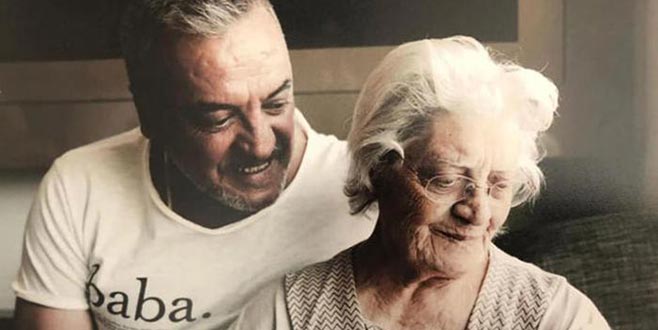 Ünlü oyuncu Mesut Akusta’nın acı günü Ünlü oyuncu Mesut Akusta’nın acı günü