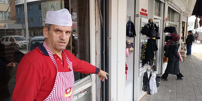 Güpegündüz hırsızlık kamerada Güpegündüz hırsızlık kamerada