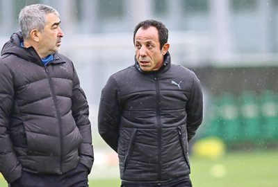 Yüzünden düşen bin parça