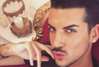 Banyoda yemek yiyerek dans etti! Sosyal medyada olay oldu