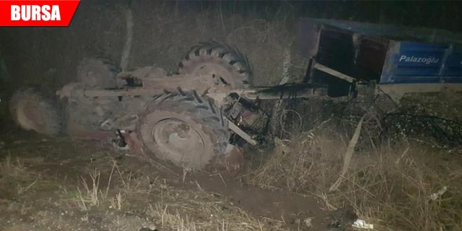 Traktörle otomobil çarpıştı: 5 yaralı