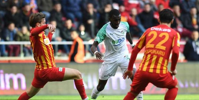 Yıllar sonra aynı tablo