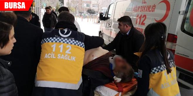 Yangın sırasında çatıdan düşüp öldü Yangın sırasında çatıdan düşüp öldü