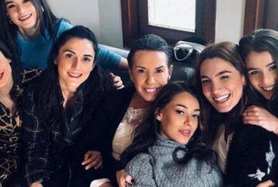 Çukur dizisinin kadınlarından aile pozu!
