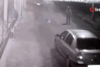 Mahalleyi sokağa döktü, polisi peşine taktı