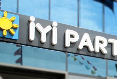 İYİ Parti Karacabey ilçe yönetimi istifa etti