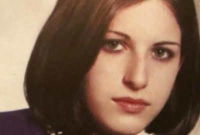 Bu genç kız şimdi çok ünlü bir popçuyla evli!