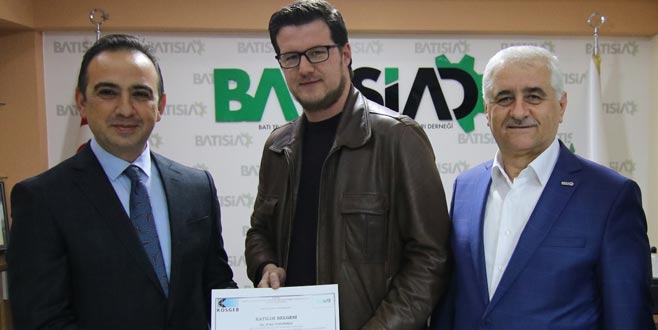 Batı Trakyalı gençlere girişimcilik eğitimi Batı Trakyalı gençlere girişimcilik eğitimi