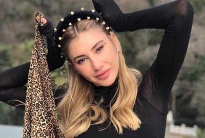 Cesur pozuyla hayranlarını büyüledi!