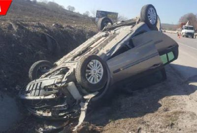 Otomobil su kanalına düştü: 1’i çocuk, 3 yaralı