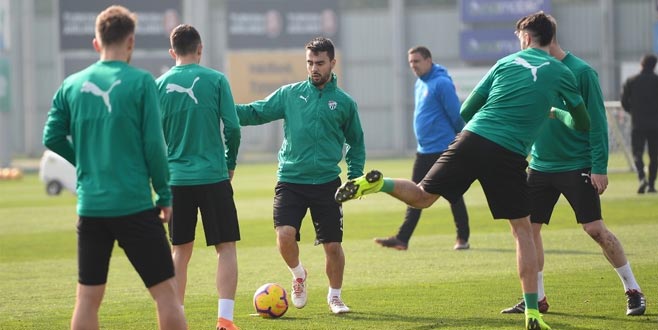 Bursaspor’da Beşiktaş maçı hazırlıkları sürüyor