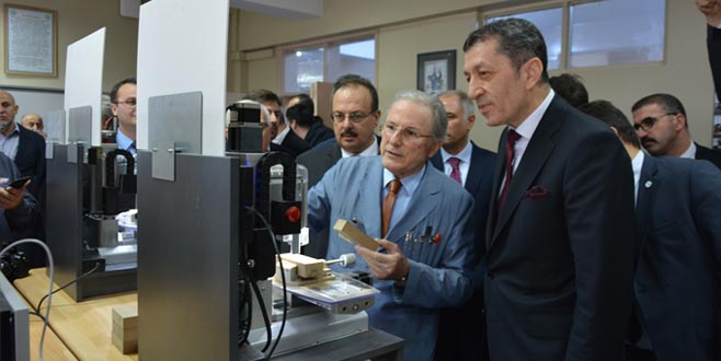 Bakan’dan Bursa’ya övgü dolu sözler Bakan’dan Bursa’ya övgü dolu sözler