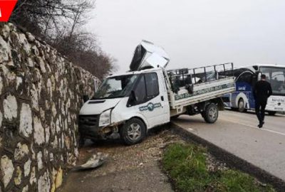 Kontrolden çıkan araç kaza yaptı: 3 yaralı
