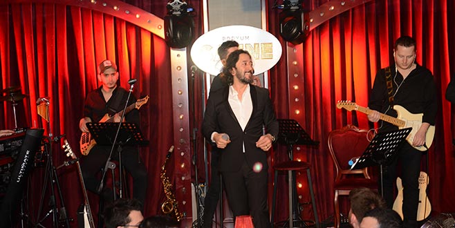 Podyum Sahne’de Fettah coşkusu