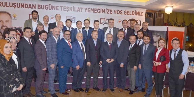 AK Parti’den birlik ve beraberlik yemeği