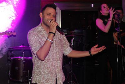 Olympos Bar’da müzik ziyafeti