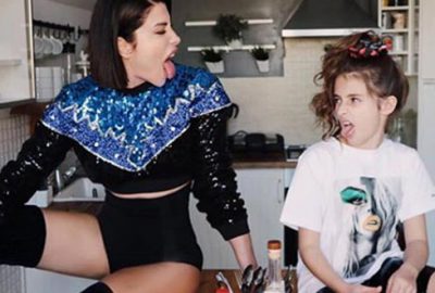 Deniz Akkaya ateş püskürdü: Bağnaz ruh hastaları!