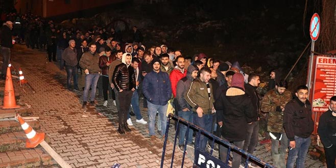 Başvuru bugün, sıra dün başladı Başvuru bugün, sıra dün başladı