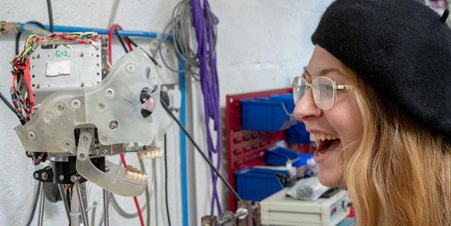 Robot Da Vinci ilk sergisini mayısta açacak