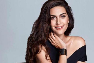 Deri elbisesiyle yürek hoplattı