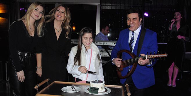 Eski eşi sürpriz yaptı