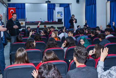 Öğrencilerden kitap okuma sözü aldı