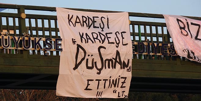 Pankartlı tepki Pankartlı tepki