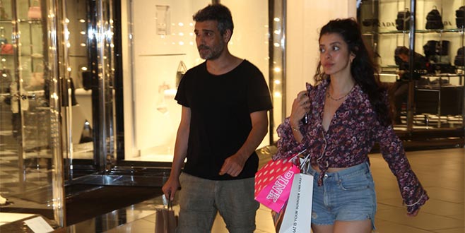 Ünlü çift ayrıldı