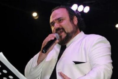 Ölen arkadaşının tabutuyla selfie yaptı