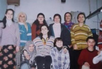 Ünlü şarkıcıyı tanımak imkansız! ‘Konfeksiyon atölyemiz’