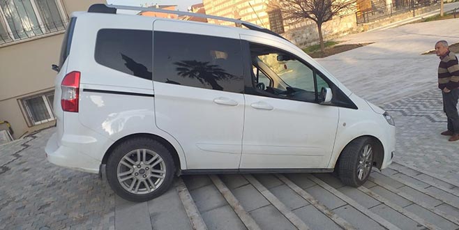 Yine aynı görüntü