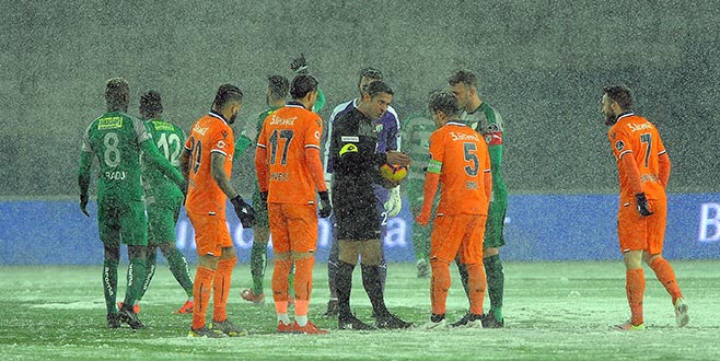 Başakşehir oynamak istemedi