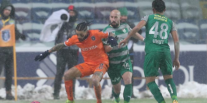 Bursaspor, Başakşehir’e farklı kaybetti